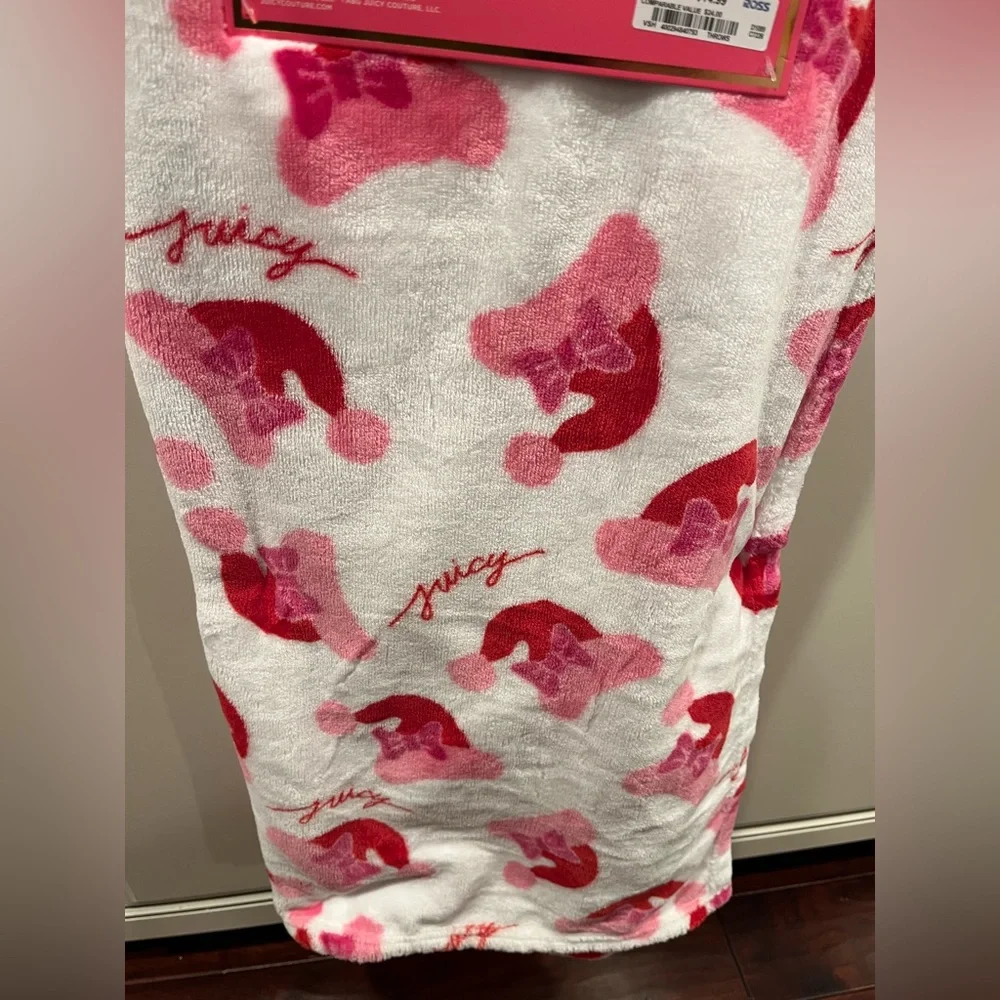 Juicy Couture Pink and White Plush Blanket Throw Christmas Santa Hat